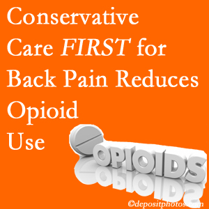 Manahawkin Chiropractic Center provides chiropractic treatment as an option to opioids for back pain relief.